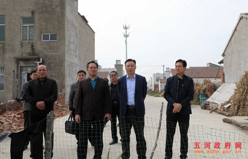 县委书记常言龙到东刘集镇调研